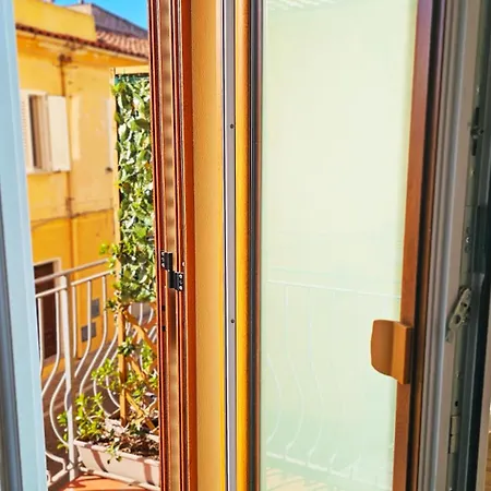 Domo Ulleri אולביה