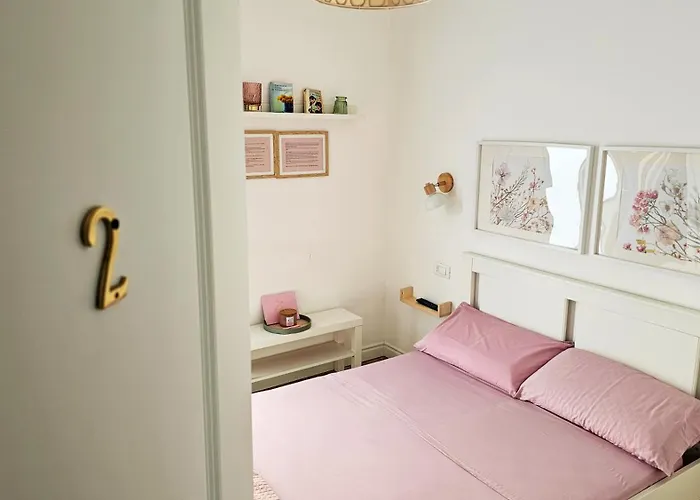 ゲストハウス Domo Ulleri