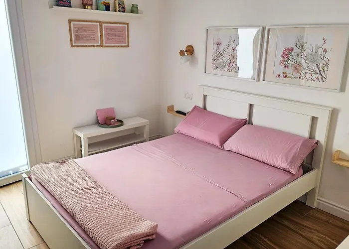 ゲストハウス Domo Ulleri